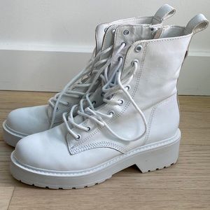Steve Madden Tornado Boot - W8.5